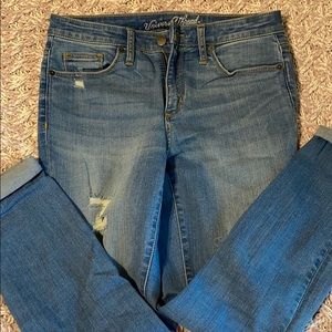 Universal thread jeans